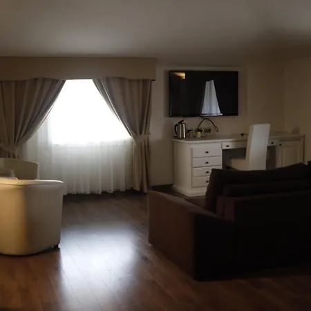 Virginia & - Adults Only Hotel Avellino