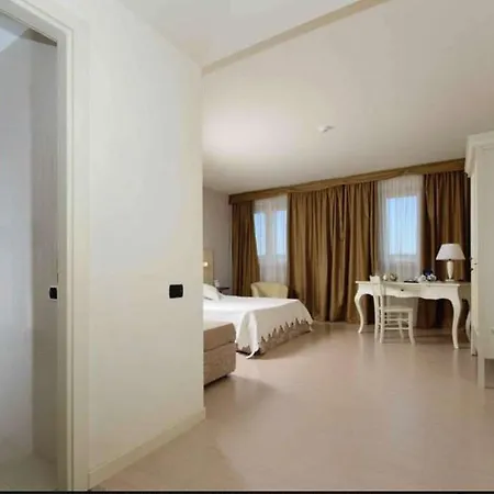 Virginia & - Adults Only Hotel