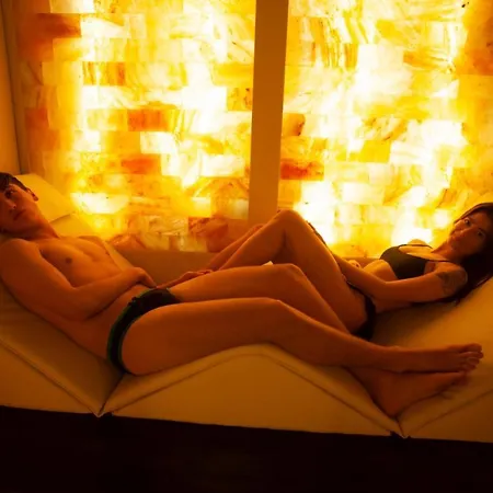 Virginia & - Adults Only 4*