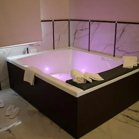 Virginia & - Adults Only Hotel